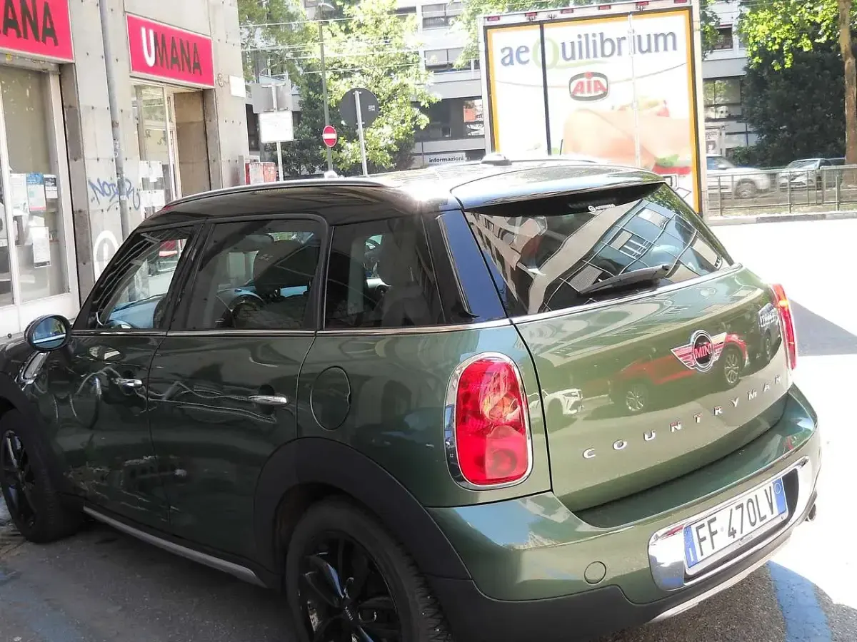 Usata Mini Cooper D Countryman 111 CV (81 kW) 2016 Verde SUV
