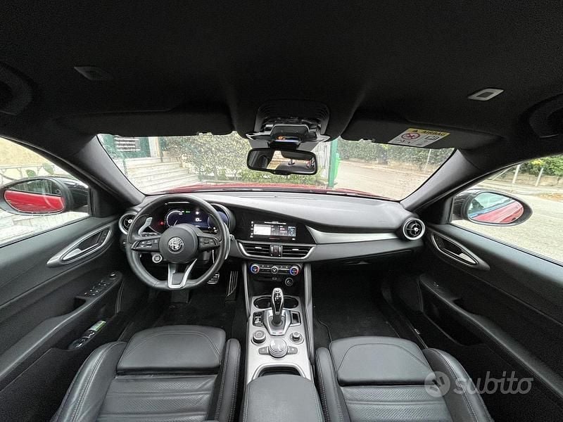 Usata Alfa Romeo Giulia Veloce 210 CV (154 kW) 2023 Rosso Berlina