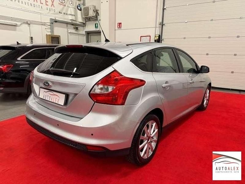 Usata Ford Focus Titanium 95 CV (69 kW) 2014 Bianco Berlina