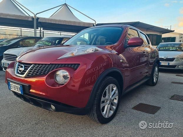 Usata Nissan Juke Tekna 116 CV (85 kW) 2010 Rosso SUV