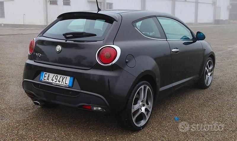 Usata Alfa Romeo MiTo Distinctive 135 CV (99 kW) 2010 Nero Utilitaria