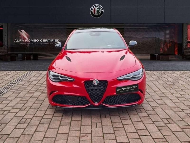 Nuova Alfa Romeo Giulia Quadrifoglio 518 CV (380 kW) 2026 Rosso Berlina