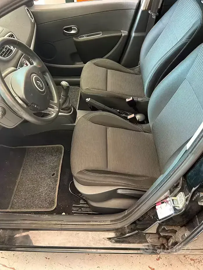 Usata Renault Clio IV 110 CV (80 kW) 2013 Grigio Berlina