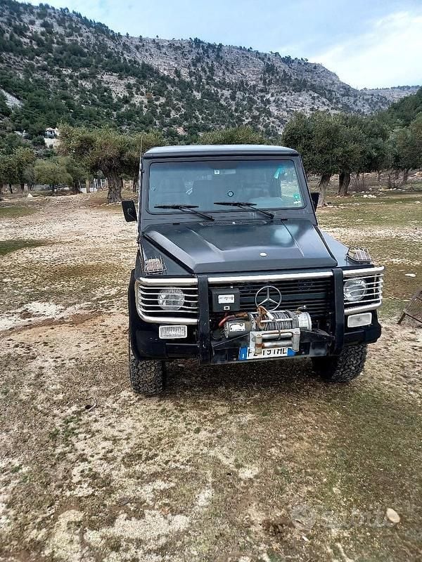 Usata Mercedes G230 90 CV (66 kW) 1989 Nero SUV