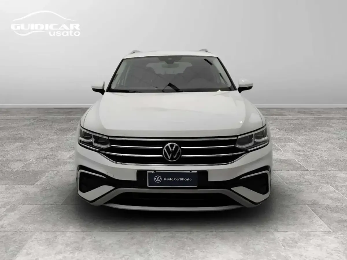 Usata VW Tiguan Allspace Elegance 150 CV (110 kW) 2022 Bianco SUV