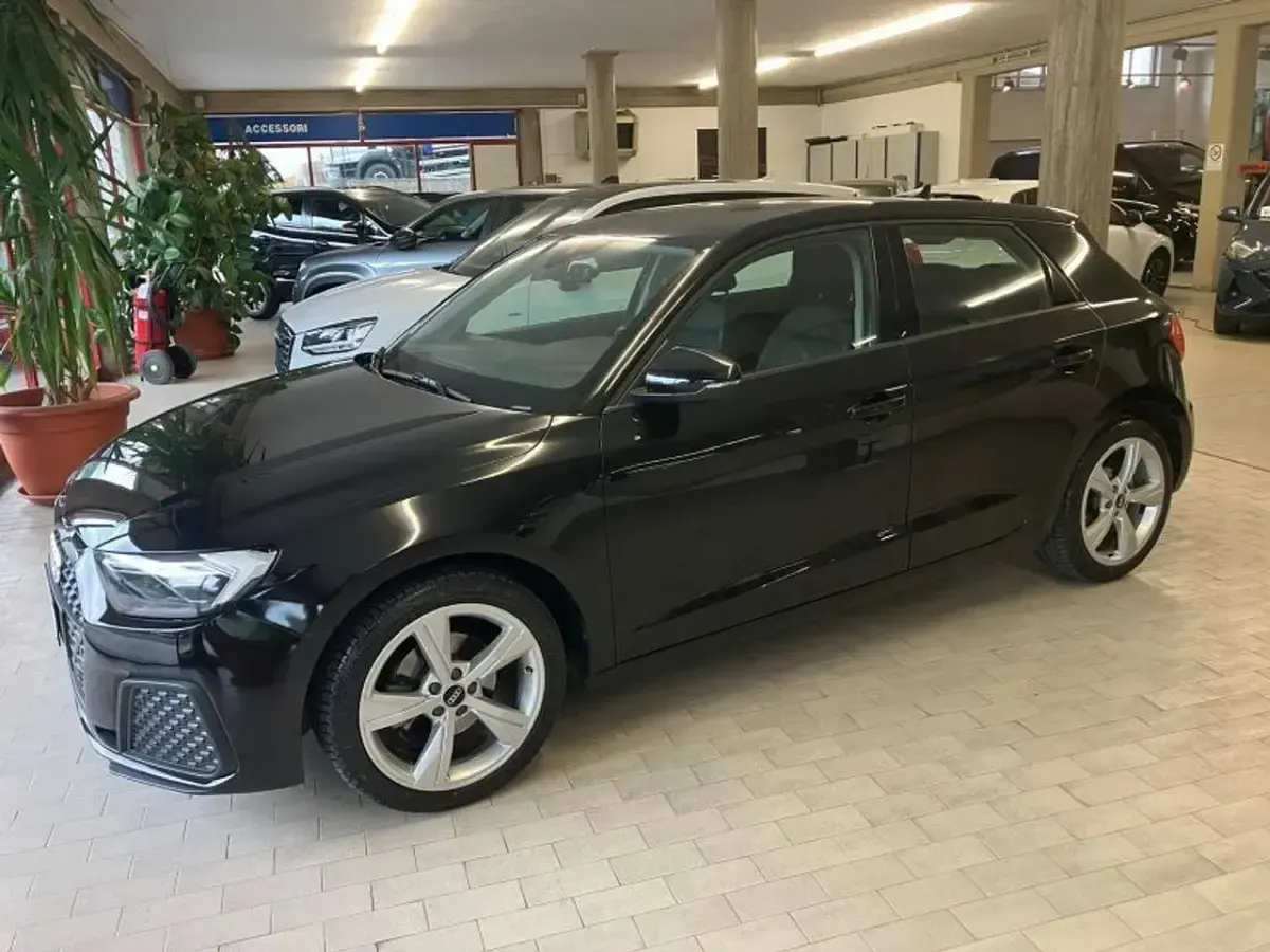 Usata Audi A1 Admired 110 CV (80 kW) 2020 Nero SUV