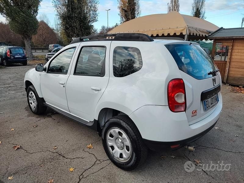 Usata Dacia Duster Lauréate 110 CV (80 kW) 2012 Bianco Station wagon