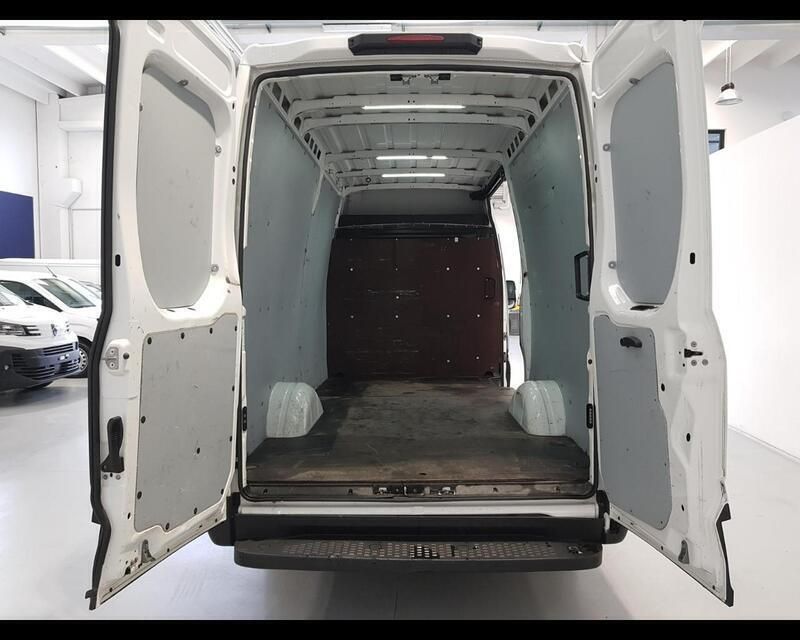 Usata Iveco Daily 136 CV (100 kW) 2019 Bianco Furgone