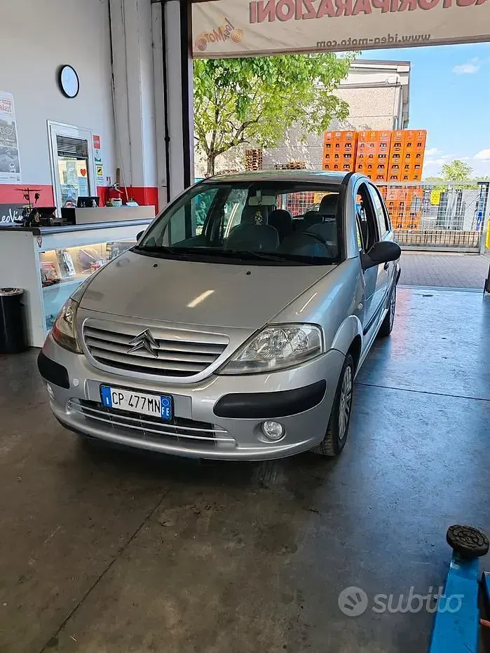 Gebraucht Citroën C3 Elegance 60 PS (44 kW) 2006 Grau Limousine