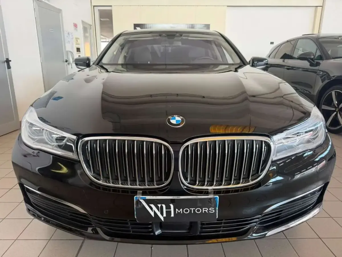 Usata BMW 730 265 CV (194 kW) 2018 Grigio Berlina