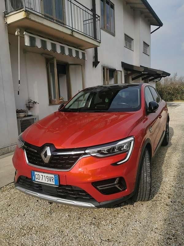 Begagnad Renault Arkana Intens 140 HK (102 kW) 2021 SUV