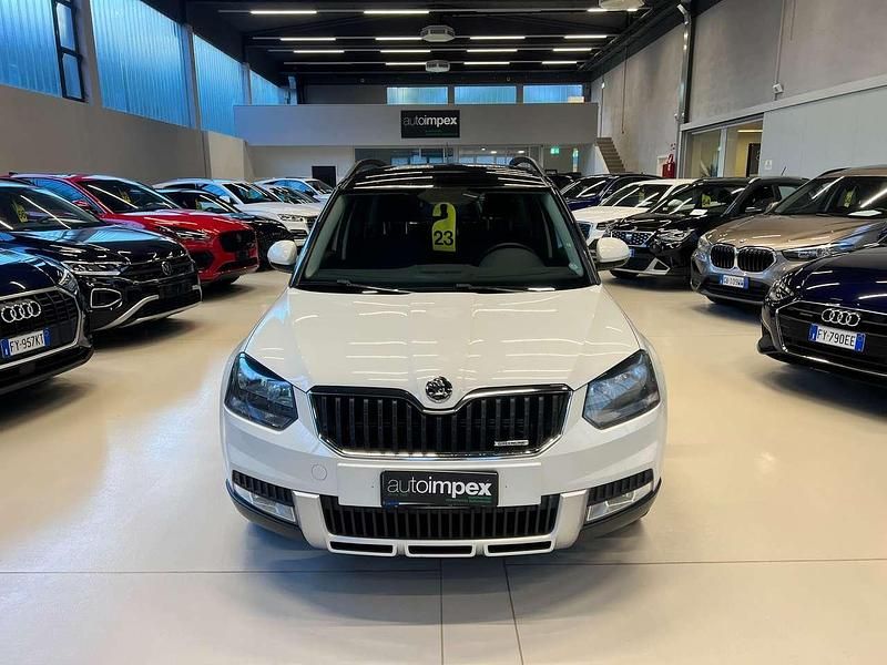 Usata Skoda Yeti Active 105 CV (77 kW) 2015 Bianco SUV