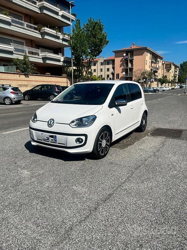 Usata VW up! 75 CV (55 kW) 2013 Bianco Utilitaria