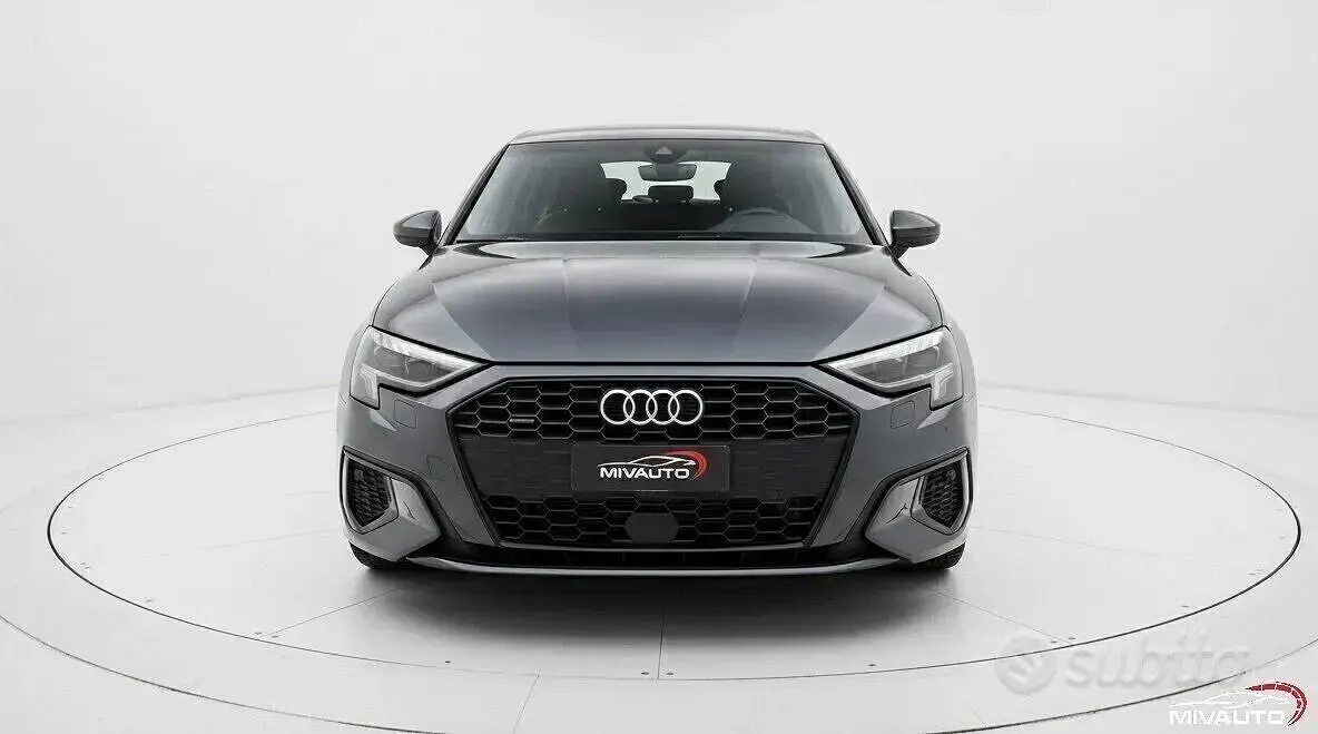 Usata Audi A3 116 CV (85 kW) 2022 Grigio Berlina