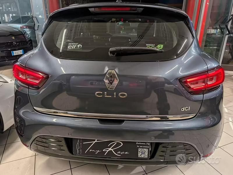 Usata Renault Clio IV 102 CV (75 kW) 2017 Grigio Berlina