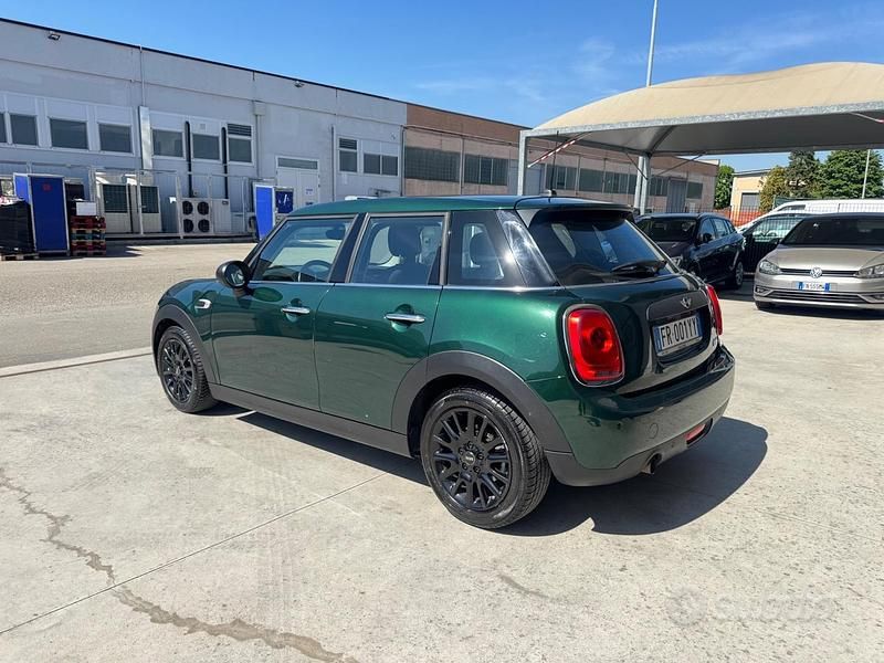Usata Mini ONE Hype 75 CV (55 kW) 2018 Verde Utilitaria