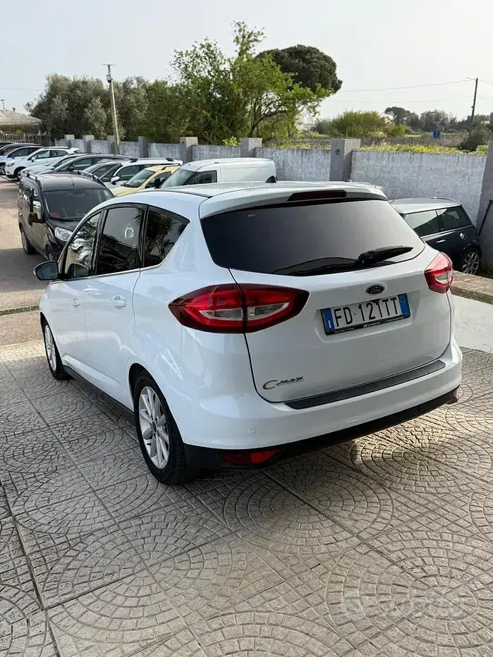 Usata Ford C-MAX Titanium 120 CV (88 kW) 2016 Bianco Monovolume