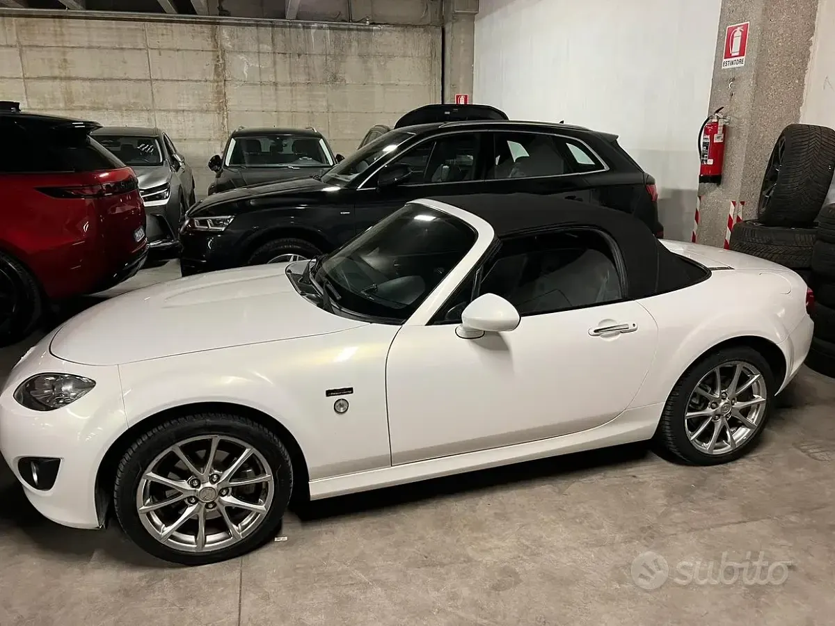 Usata Mazda MX5 126 CV (92 kW) 2010 Bianco Cabrio