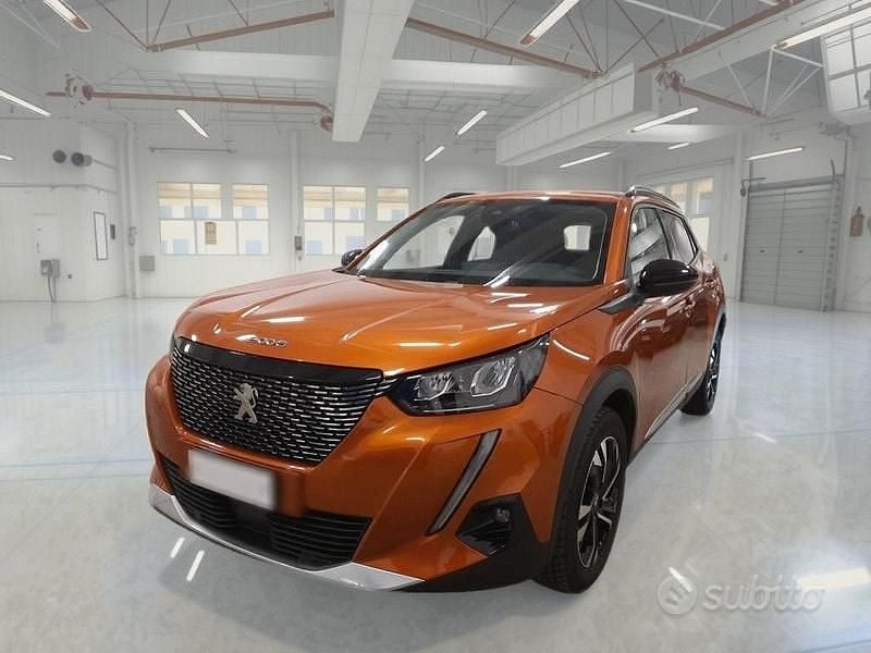 Usata Peugeot 2008 Allure 130 CV (95 kW) 2022 SUV