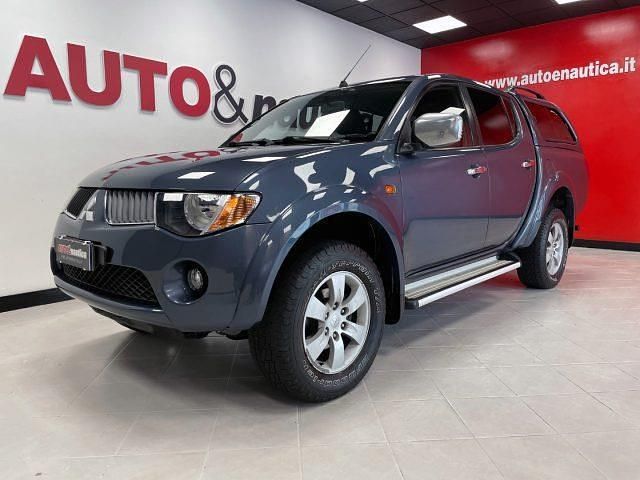 Grigio Usata 2006 Mitsubishi L200 Intense Pick-up | 7500 € (Ottimo prezzo) - Immagine 1/3
