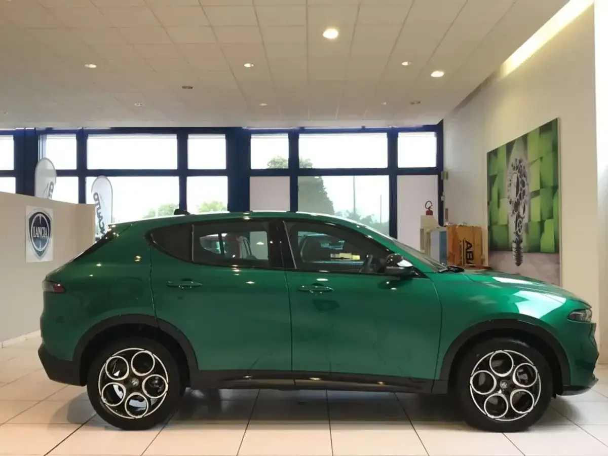 Usata Alfa Romeo Tonale Ti 131 CV (96 kW) 2023 Verde SUV