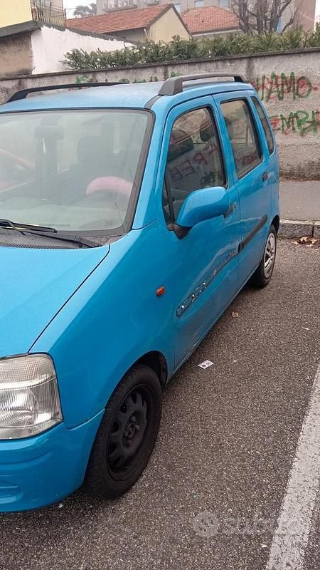 Usata Opel Agila 2002 Blu Monovolume