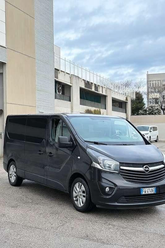Usata Opel Vivaro 121 CV (88 kW) 2019 Monovolume