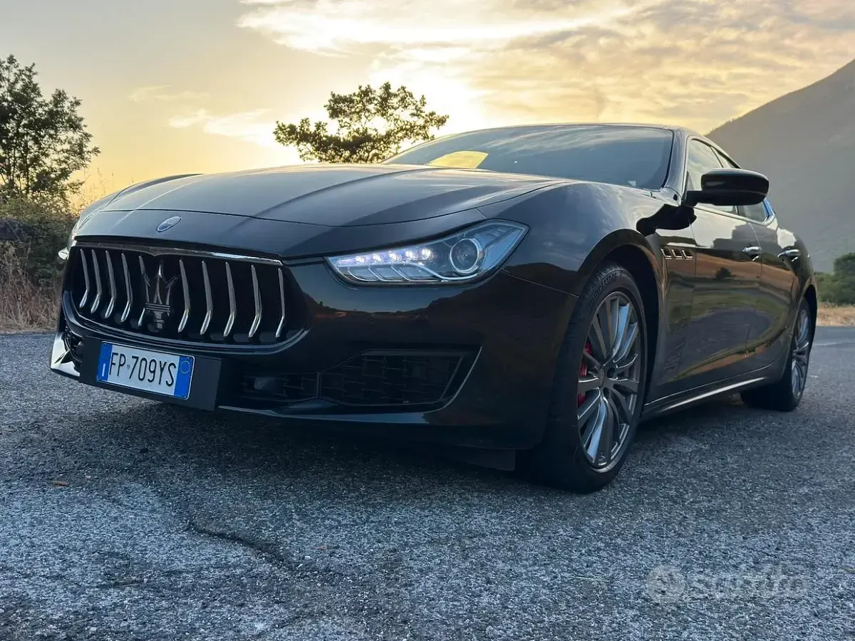 Usata Maserati Ghibli 250 CV (183 kW) 2018 Nero Berlina