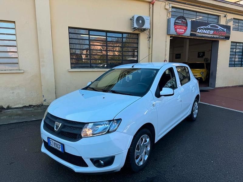 Usata Dacia Sandero 75 CV (55 kW) 2015 Bianco Berlina