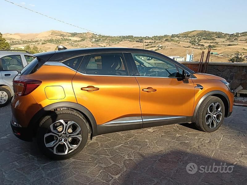 Usata Renault Captur 100 CV (73 kW) 2020 SUV