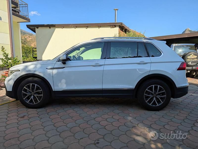 Usata VW Tiguan 150 CV (110 kW) 2022 Bianco SUV
