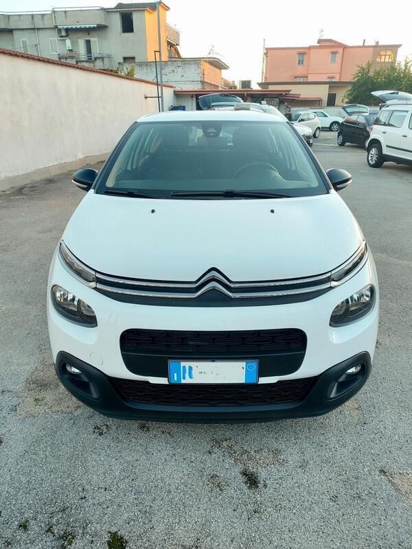Usata Citroën C3 Feel 68 CV (50 kW) 2019 Bianco Utilitaria