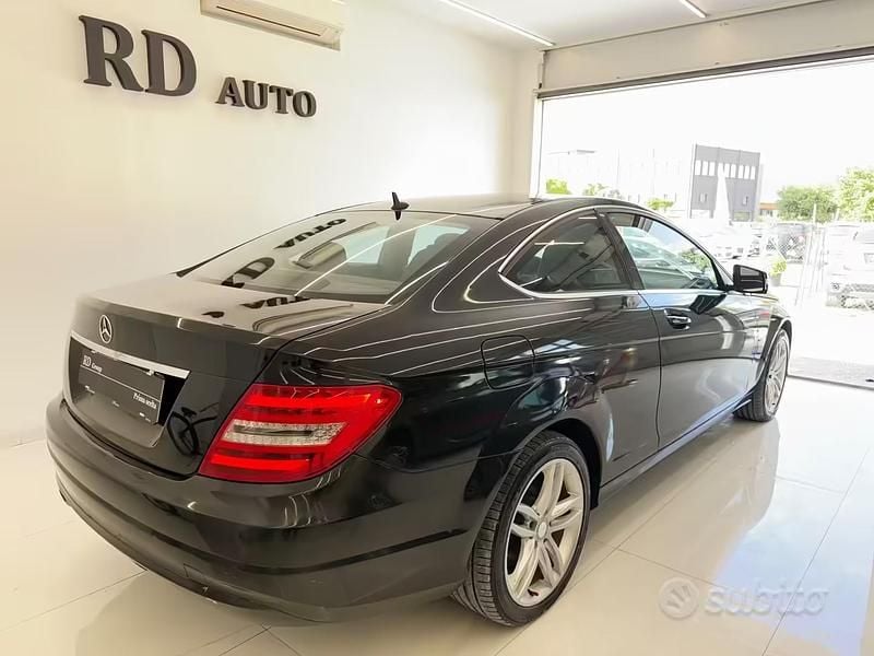 Usata Mercedes C220 Avantgarde 170 CV (125 kW) 2011 Nero Coupé