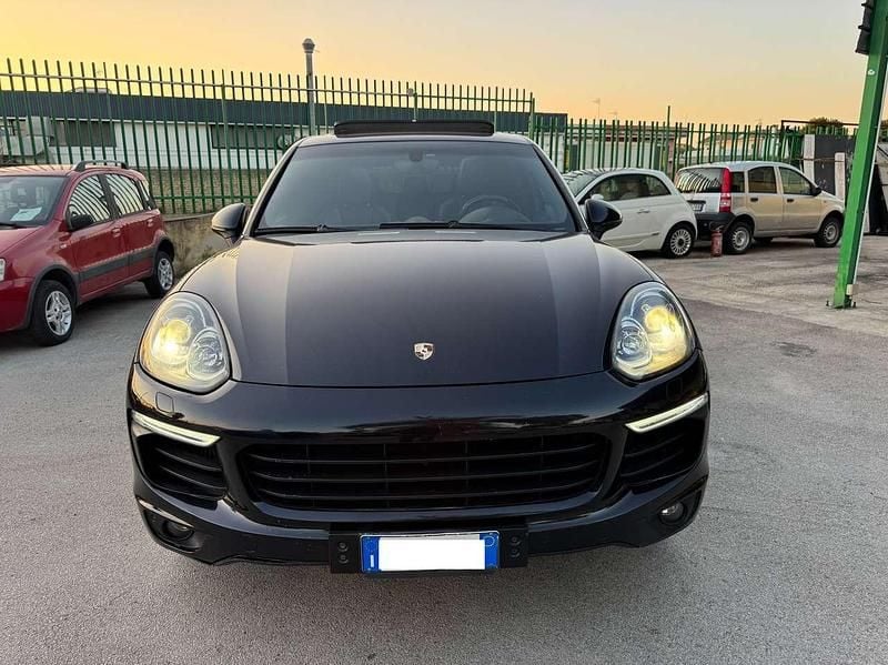 Usata Porsche Cayenne 250 CV (183 kW) 2015 Nero SUV