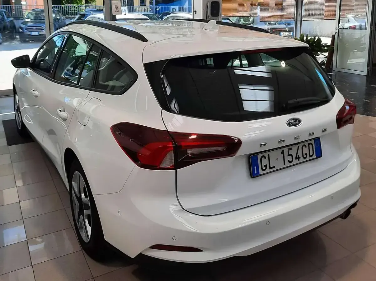 Usata Ford Focus Business Edition 120 CV (88 kW) 2022 Bianco Station wagon