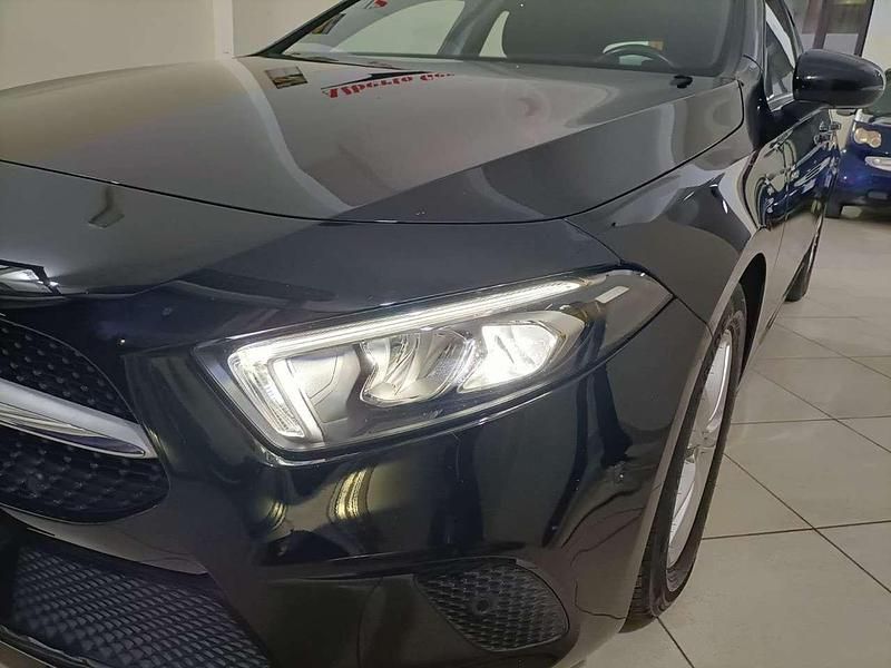 Usata Mercedes A180 Business 116 CV (85 kW) 2020 Nero Berlina