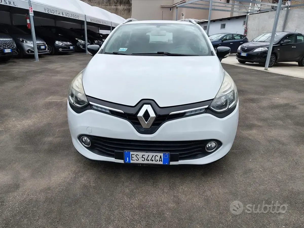 Usata Renault Clio 90 CV (66 kW) 2013 Bianco Station wagon