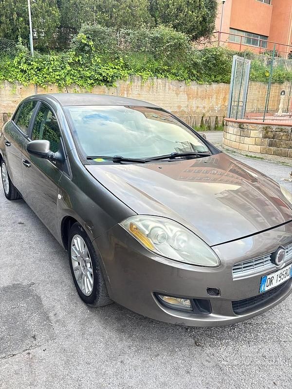 Usata Fiat Bravo Emotion 120 CV (88 kW) 2008 Grigio Utilitaria