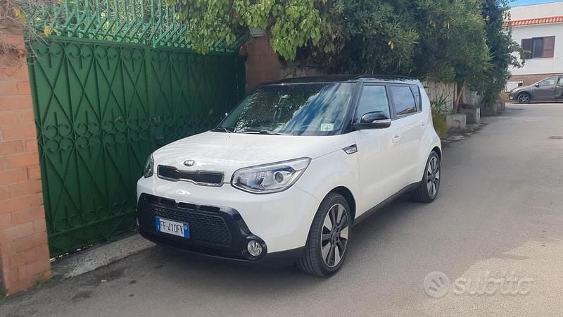 Usata Kia Soul 136 CV (100 kW) 2016 Bianco SUV