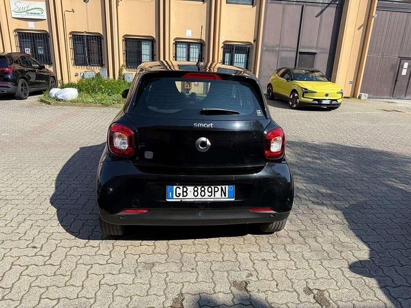 Usata Smart ForFour Electric Drive 41 kW (56 CV) 2020 Nero Utilitaria