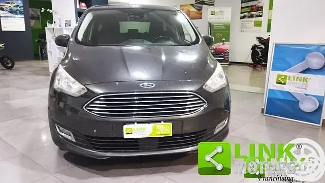 Usata Ford Focus Titanium 120 CV (88 kW) 2017 Grigio Berlina