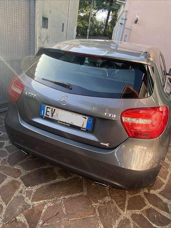 Usata Mercedes A200 136 CV (100 kW) 2014 Berlina