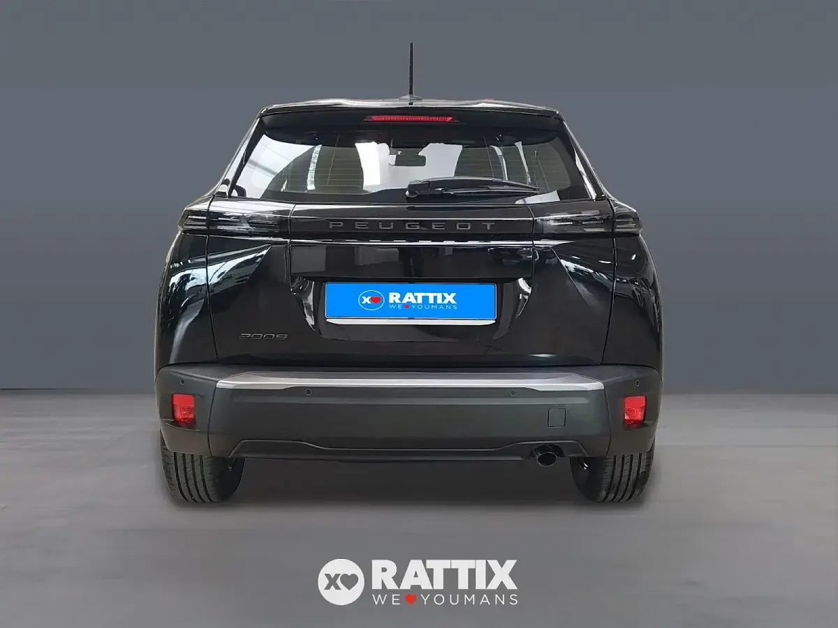 Usata Peugeot 2008 Active 101 CV (74 kW) 2024 Nero SUV