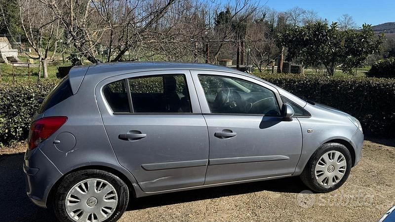 Usata Opel Corsa Enjoy 75 CV (55 kW) 2007 Grigio Utilitaria
