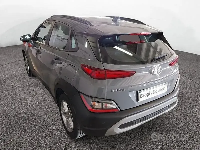 Usata Hyundai Kona 120 CV (88 kW) 2021 Grigio SUV