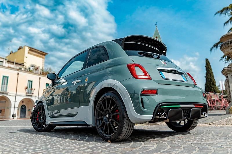 Usata Abarth 695 2020 Verde Utilitaria