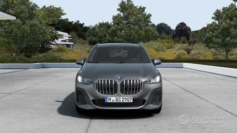 Nuova BMW 218 Active Tourer M Sport 2025 Grigio Monovolume