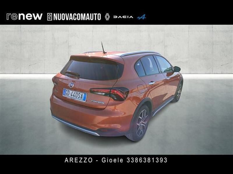 Occasion Fiat Tipo Cross 100 ch (73 kW) 2021 Orange Citadine
