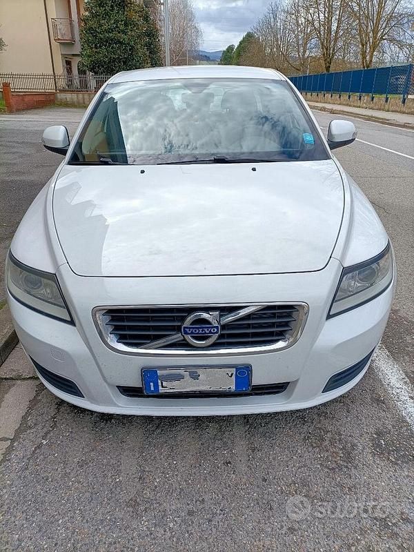 Usata Volvo V50 101 CV (74 kW) 2012 Bianco Station wagon
