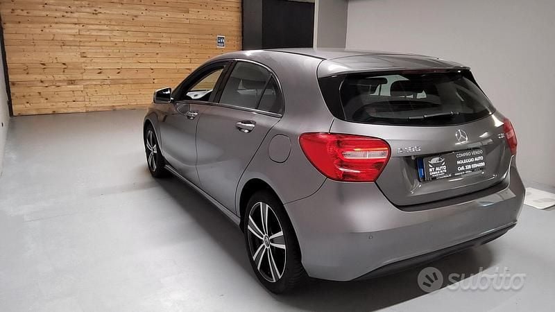 Usata Mercedes A180 Premium 109 CV (80 kW) 2013 Grigio Berlina
